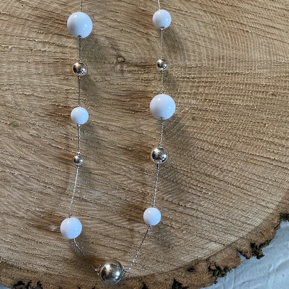 Bundle of long silver gem necklaces, mid length and pairs of elastic metal rings - Picture 2 of 15